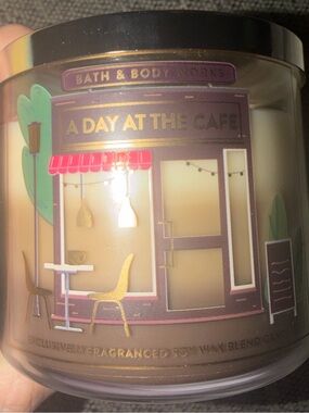 Bath & Body Works A Day at the Café Scented Candle -